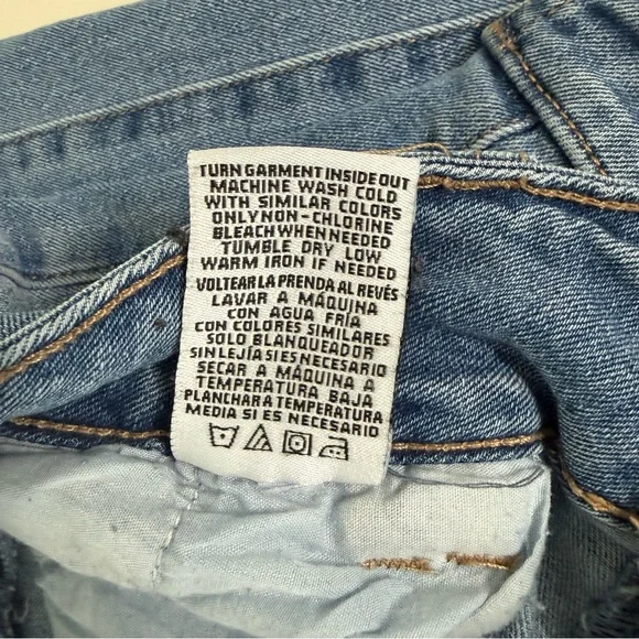 Madden NYC Cargo Jeans with Front Seam Detail - Y2K Style Women’s Size 8 EUC - Picture 9 of 13